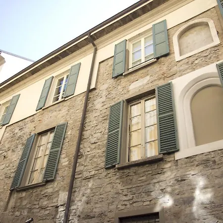 A Casa Di Irene Apartment Como